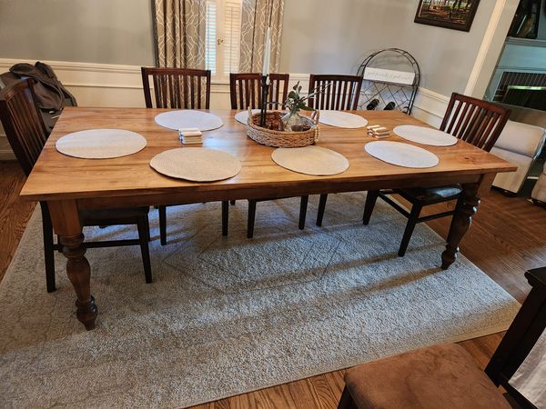 Turned leg Dining Table